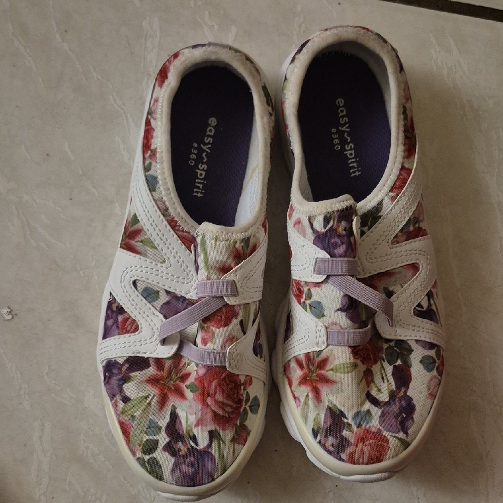 Easy Spirit Kids Floral Sneakers - White and Multicolor